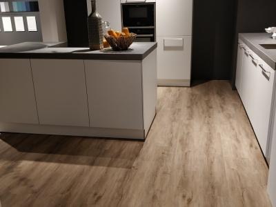 enkel baan Klooster Sense PVC 600 P - Houten Vloeren - Parket Vloeren - Multiplank - Laminaat -  PVC Vloeren - Traprenovatie - Zelliges | Houtensteen.nl