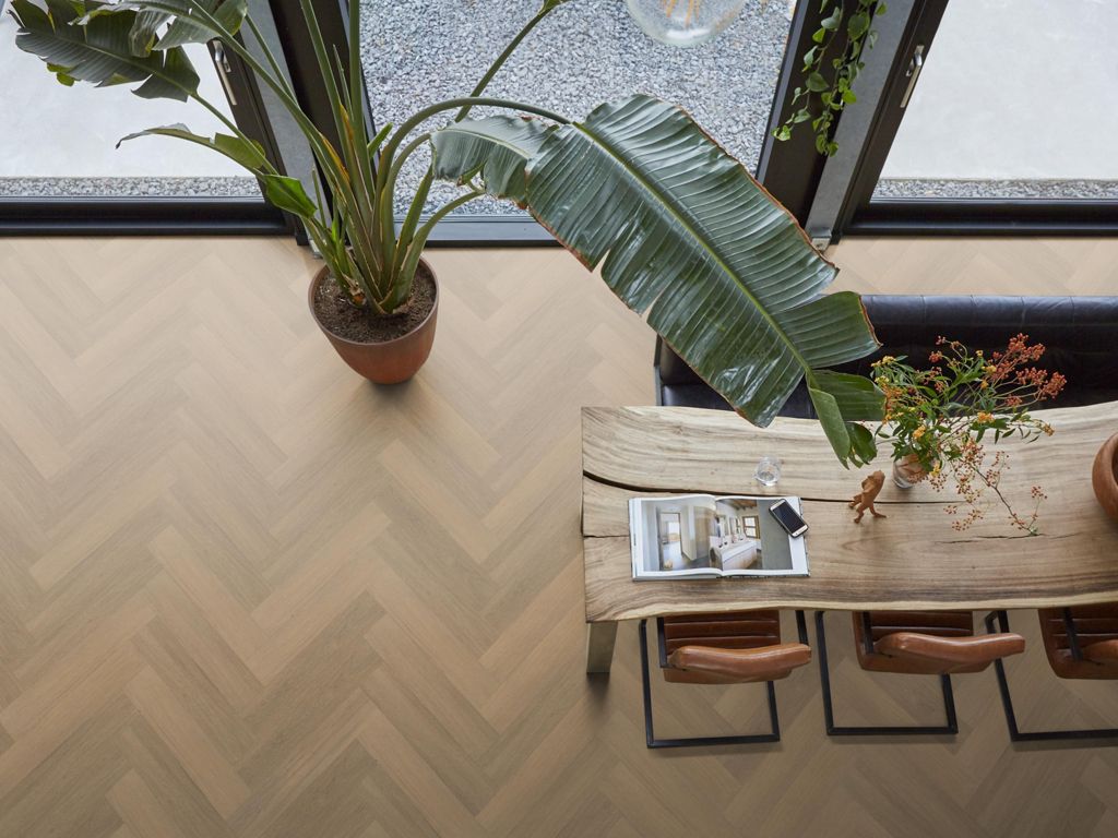 Floorlife PVC YUP Sutton herringbone dryback 10dB warm natural - Afbeelding 2